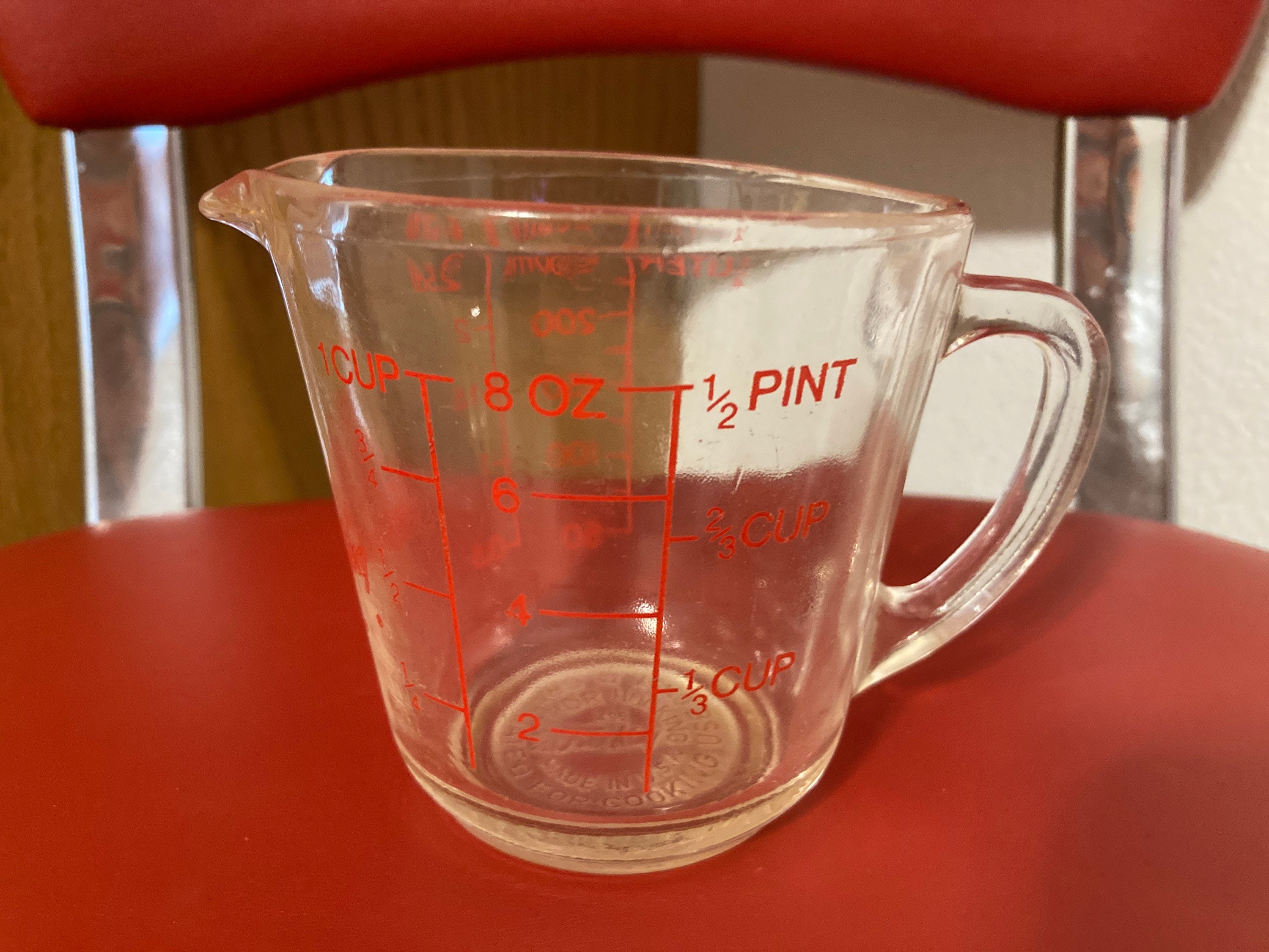 Pyrex - 8 OZ Measuring Cup