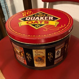 Vintage 1983 dated Quaker Oats Collectible Storage Cookie Tin, vintage oatmeal tin