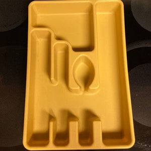 Vintage Rubbermaid Harvest Gold 2921 Cutlery Tray Silverware Drawer Organizer Tray, vintage gold Rubbermaid kitchen organizer