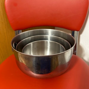 Farberware stainless steel mixing bowls, ring handles nesting bowl se