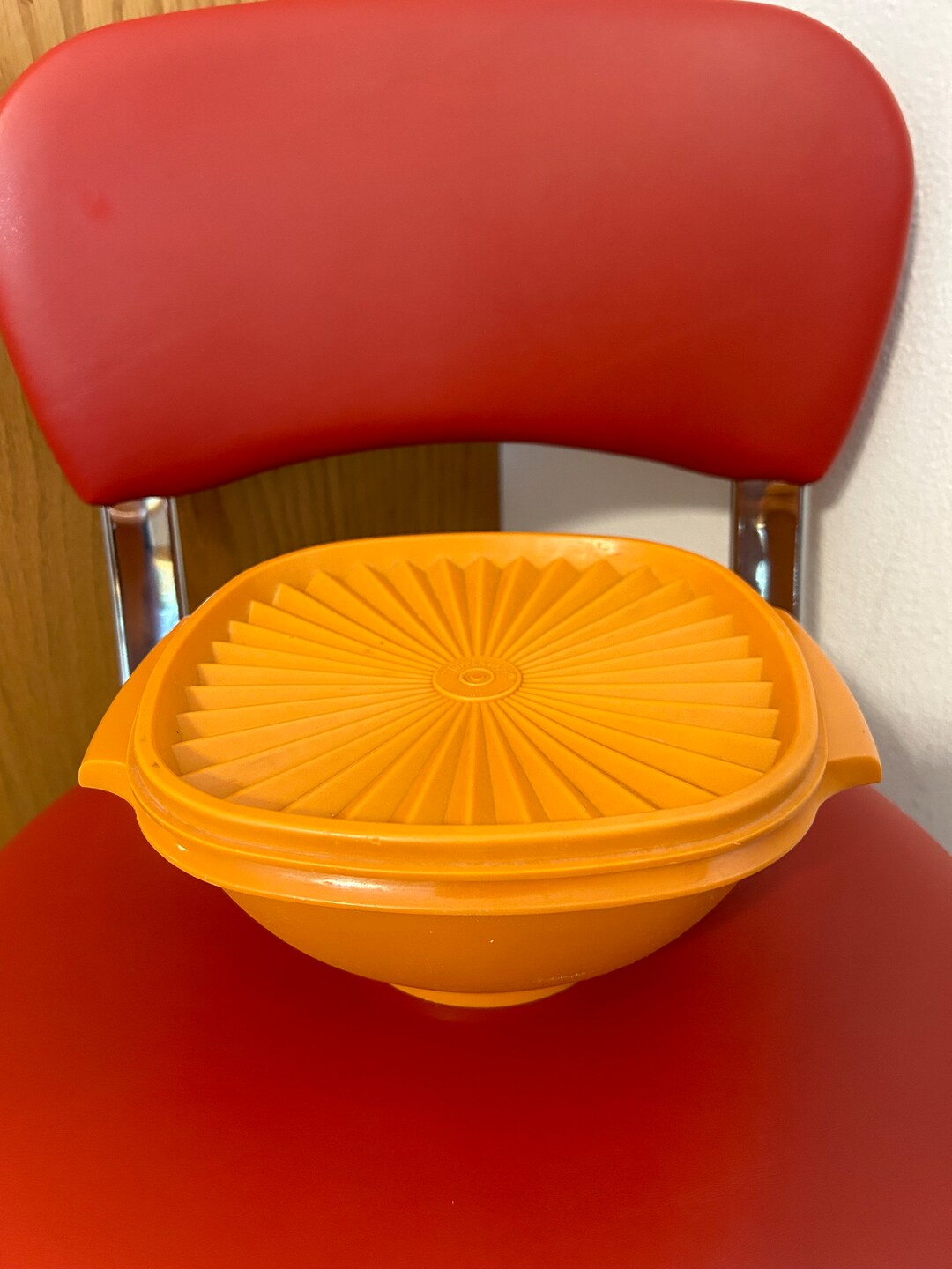 Tupperware 5348 Tupperware Harvest Butterscotch Servalier Square Bowl 838 With Lid ...