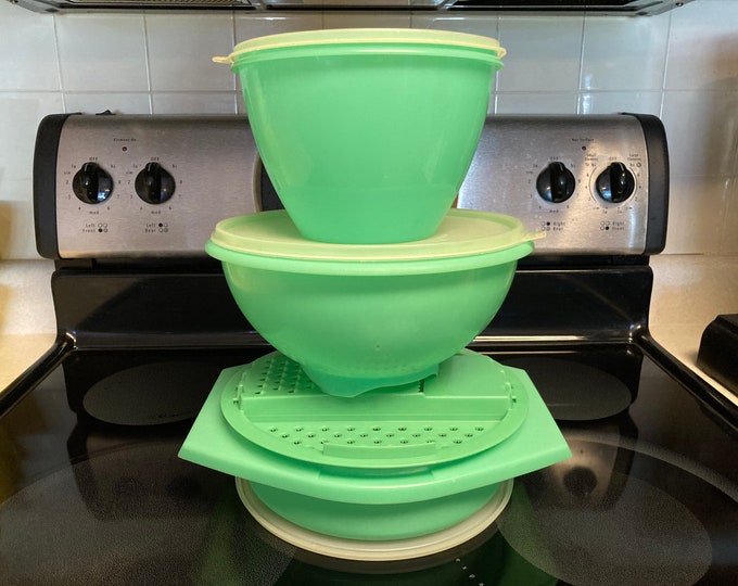 Vintage Jadeite Tupperware Set Crisp It Lettuce Keeper Etsy