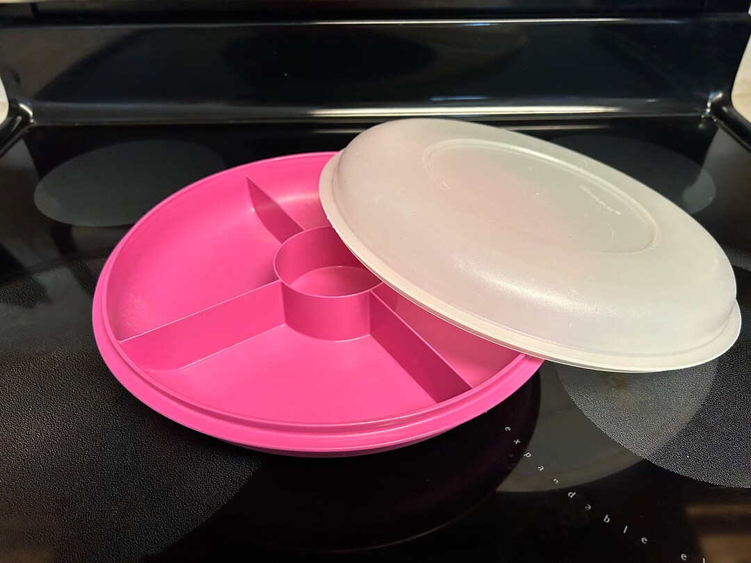 Tupperware 1708 1709 Divided Vegetable Relish Serving Tray With Lid tupperware-1708-1709-divided-vegetable-relish-serving-tray-with-lid