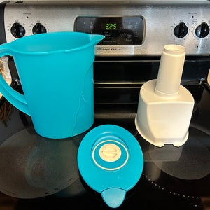 Tupperware Turquoise Blue Gallon Impressions ECO Water Filter Pitcher ...