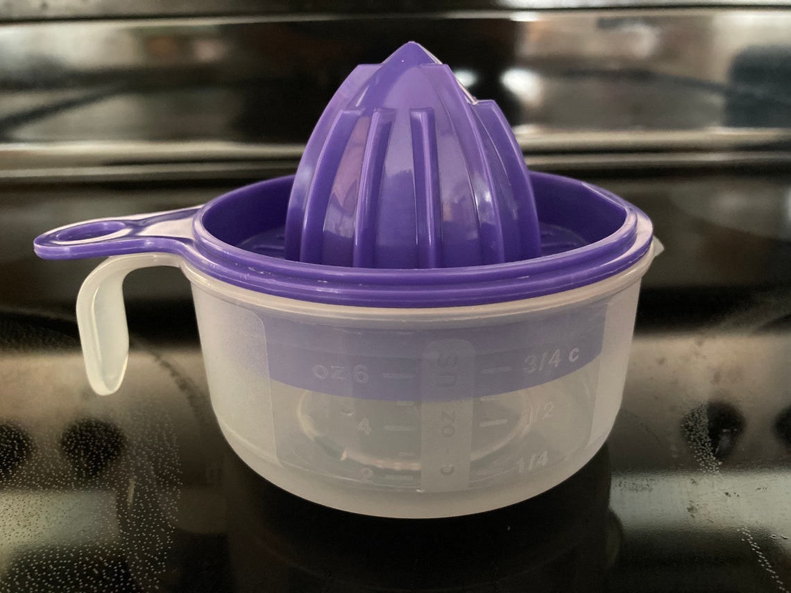 Tupperware 1895 Juicer Reamer and 6oz 3/4 Cup 200ml Cup Etsy