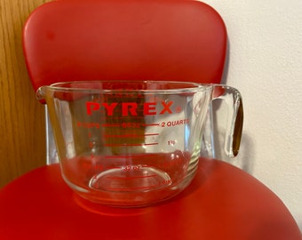PYREX 8 Cups, 2 qt, 64 oz, 2 litre, Large Huge Glass Measuring Cup Red  Letters 