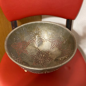Vintage Seven Star Colander 3 Feet No Handles, Vintage Colander With ...
