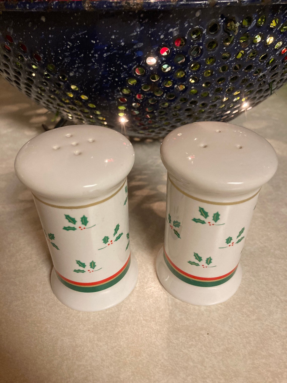 Vintage Hallmark 1989 salt and pepper shakers with holly Etsy