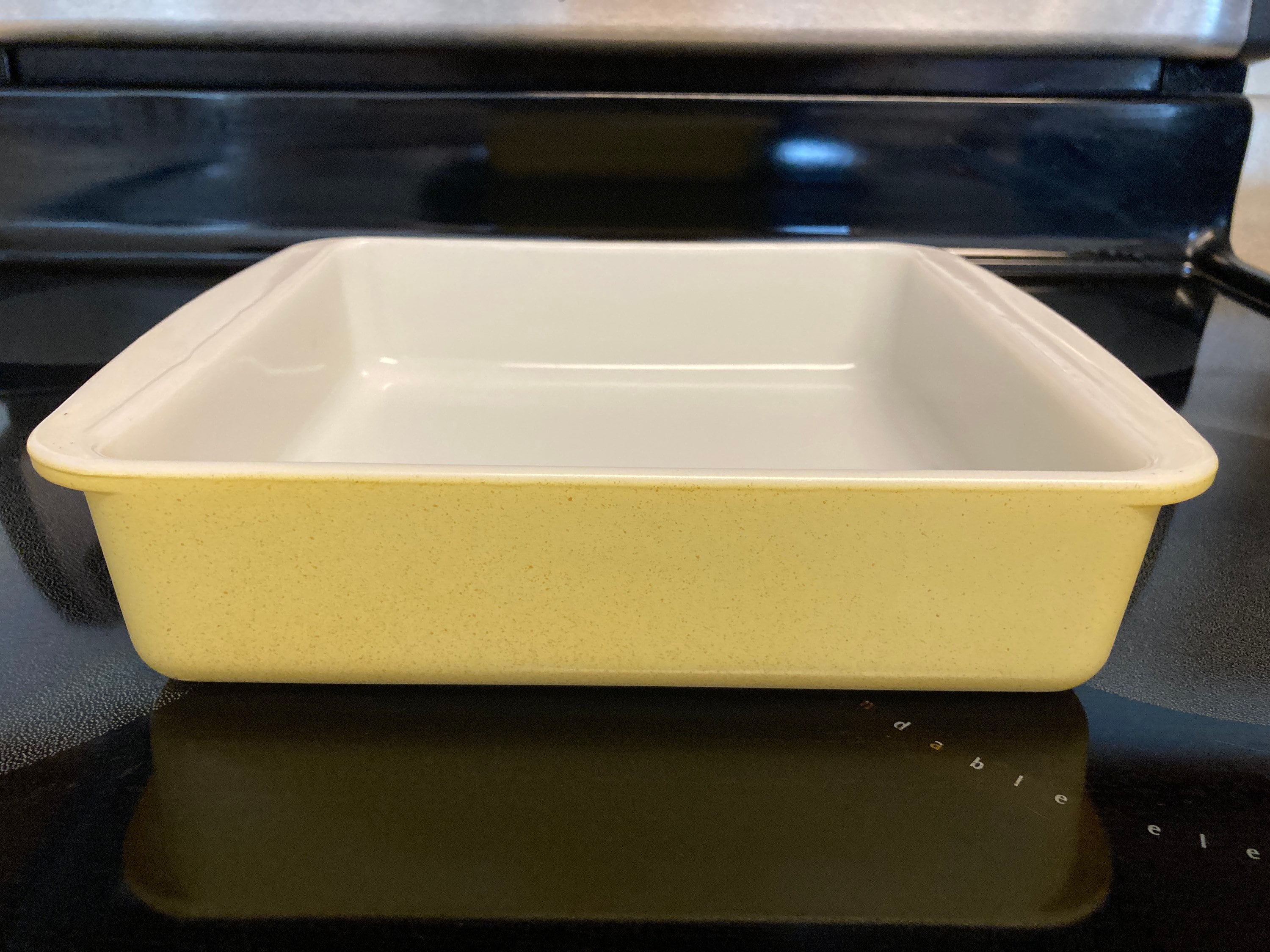 PYREX 222 Yellow Desert Dawn Square Baking Dish 8 X 8 Inch