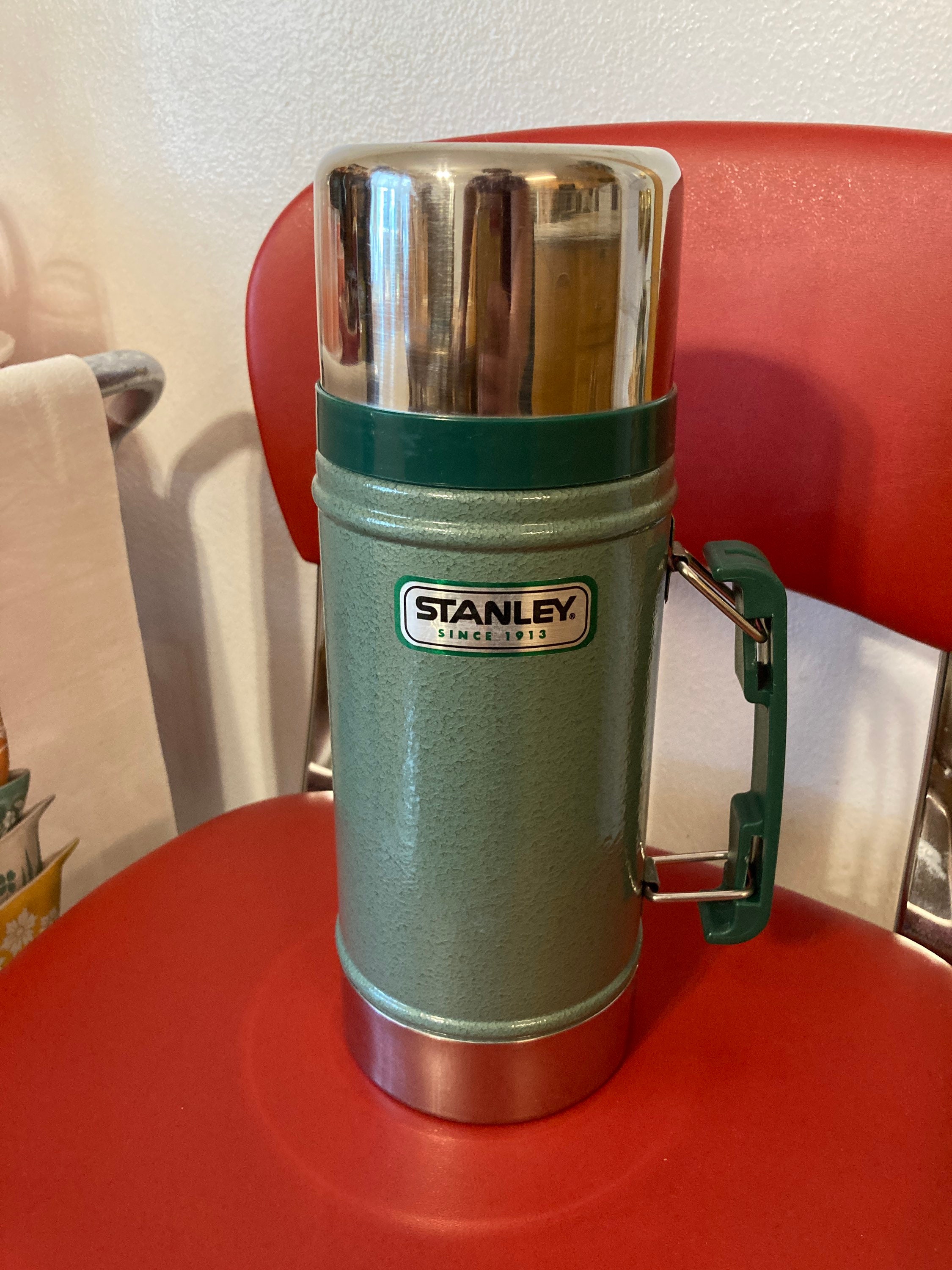 Vintage Stanley Super Vac Stainless Steel Lined Thermos USA N945 10 (c)Red  Label