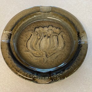 Vintage glass Ashtray, heavy glass Ashtray, glass cigar ashtray, vintage Ashtray, Brown glass Ashtray