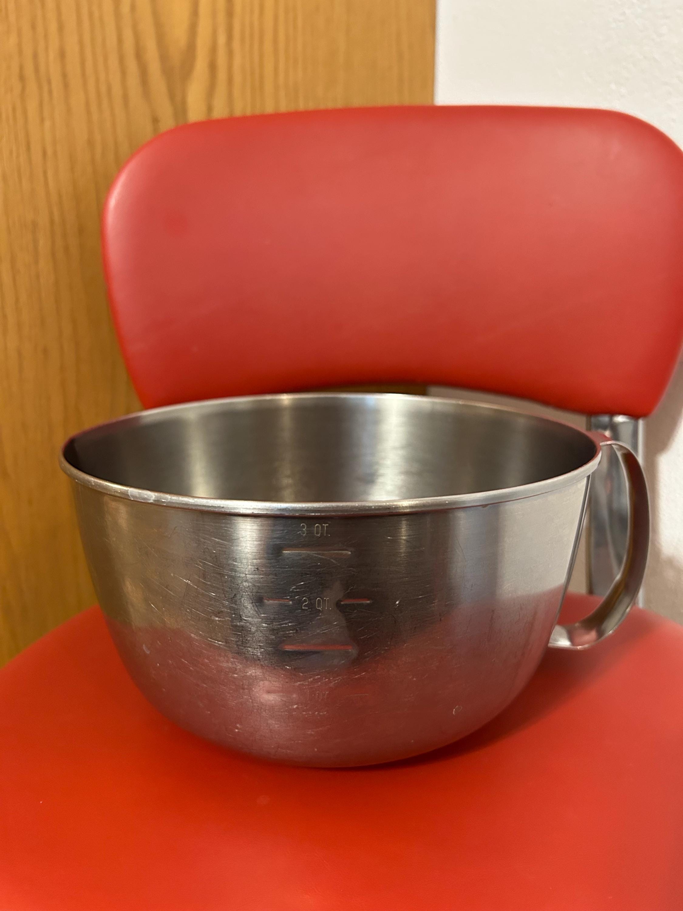 Vintage West Bend Stainless Steel 3QT Grip N Whip Batter Mixing