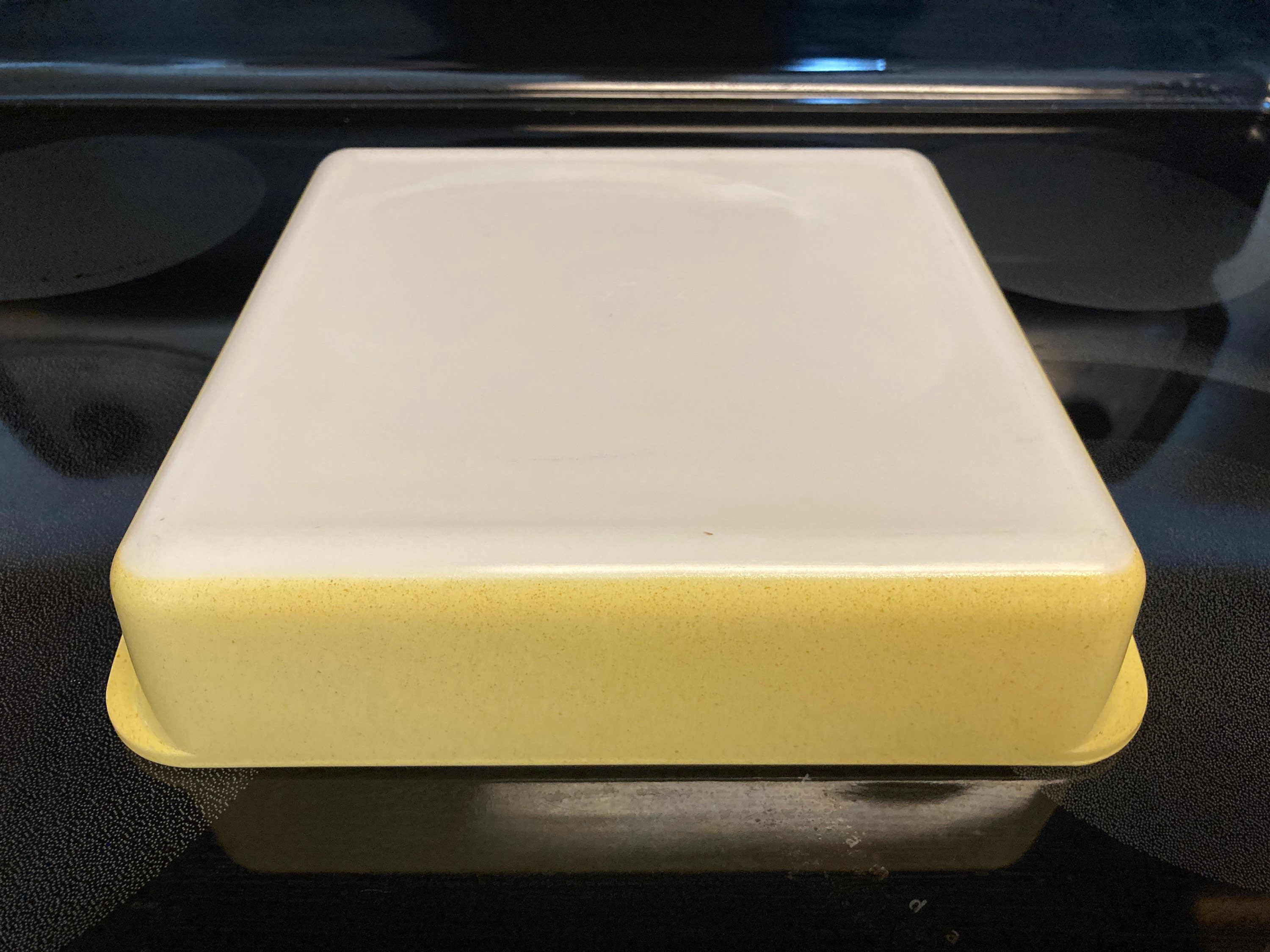 PYREX 222 Yellow Desert Dawn Square Baking Dish 8 X 8 Inch -  Sweden