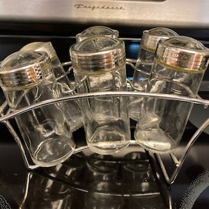 Vintage glass spice jars and rack, vintage spice rack, glass jar spice rack, vintage spice shakers, spice shaker set