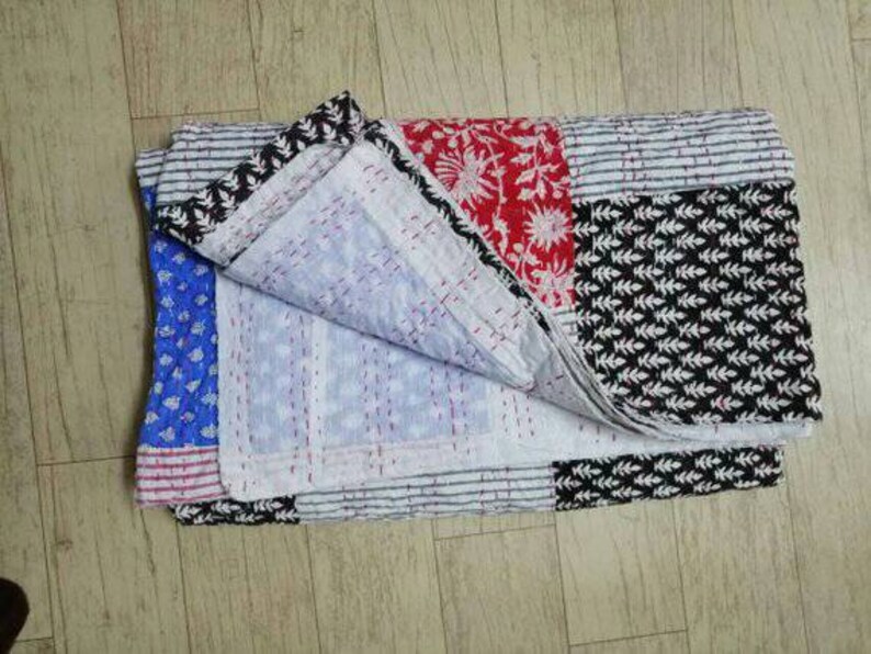 Decorative Quilting Blanket Bedspread Throw Smooth Touch with Fine Fabric Queen Size 108x90inches A New Beautiful Patchwork Kantha Quilt
