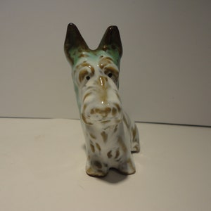 Pottery Scottish Terrier Figurine,Collectible Dog Figurine,Vintage Pottery Scottish Terrier Figurine,Vintage Scottie Dog Figurine