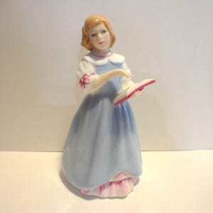 Royal Doulton Fine Bone China First Recital Figurine,Collectible Royal Doulton Figurine,Vintage Royal Doulton First Recital Figurine