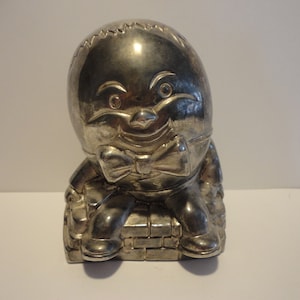 Silver Plated Humpty Dumpty Bank made in Hong Kong,Collectible Humpty Dumpty Bank,Vintage Silver Plated Humpty Dumpty Bank made in Hong Kong