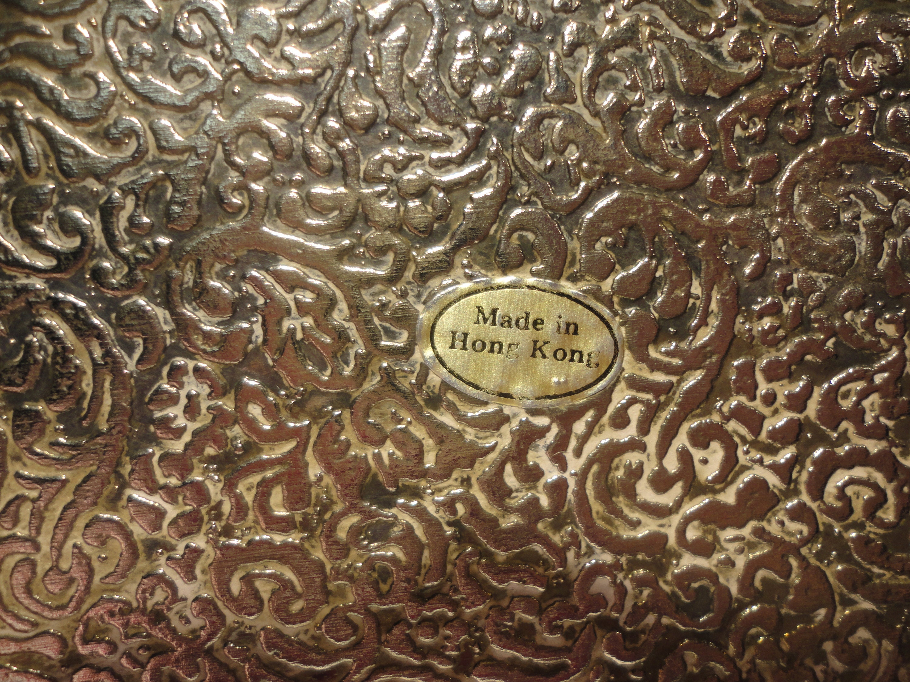Silver Plated Oval Trinket/jewelry Box Made in Hong Kong