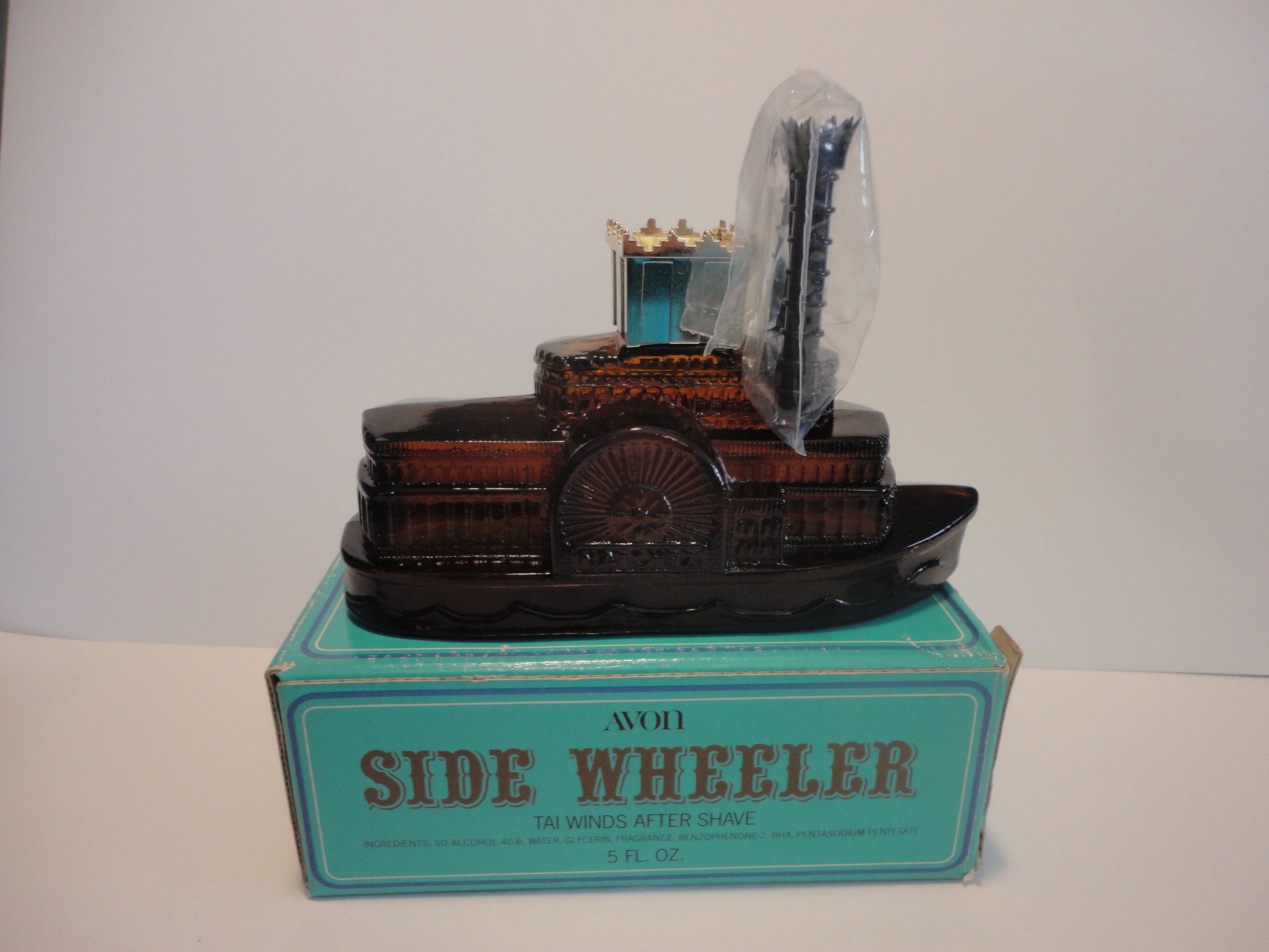 Avon Side Wheeler With Tai Winds After Shave,collectible