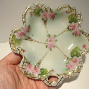 Hand Painted Porcelain Trinket/Candy Dish made in Japan,Collectible Trinket Dish,Vintage Hand Painted Porcelain Trinket/Candy Dish