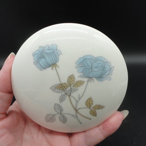Wedgwood Bone China Ice Rose Trinket Box made in England,Collectible Wedgwood Bone China Floral Trinket Box,Vintage Wedgwood Trinket Box