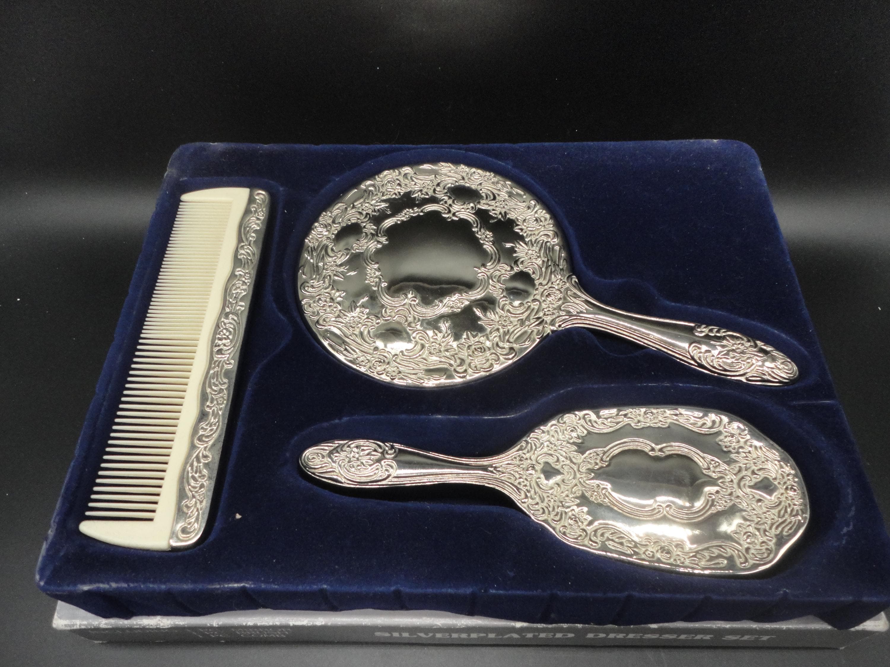 アンティーク ブラシ 手鏡 セット シルバーメッキハンドヘルドミラー、ブラシとコームセット