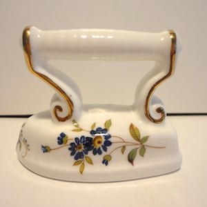 Hammersley Fine Bone China Mini Floral Iron made in Engalnd,Collectible Hammersley Bone China Mini Iron,Vintage Hammersley Bone China Iron