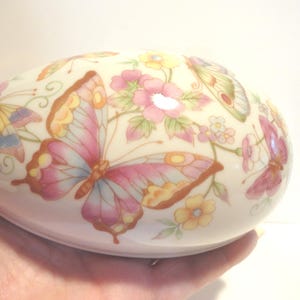 Die Toscany Collection Botanische Ei Trinket Box made in Japan, Sammler Blume und Schmetterling Trinket Box, Vintage Ei Trinket Box