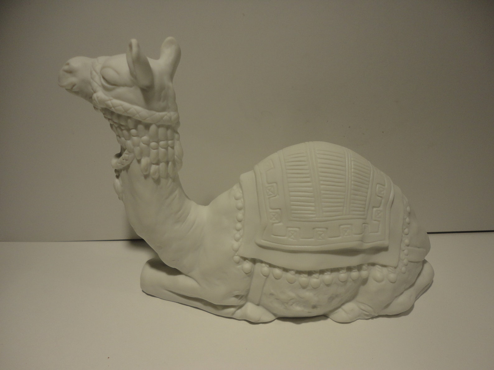 avon nativity camel