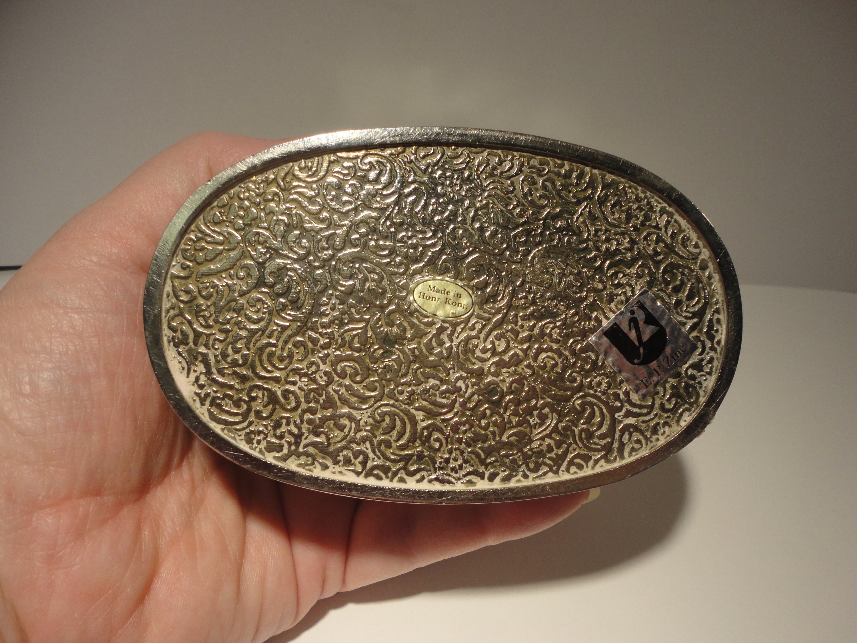 Silver Plated Oval Trinket/jewelry Box Made in Hong Kong