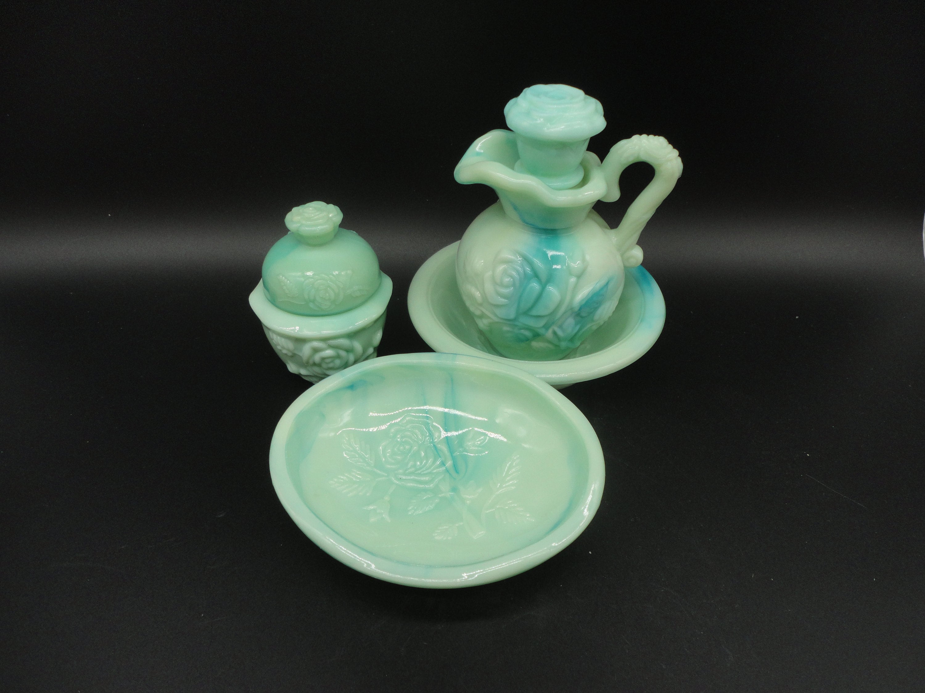 食器 AVON Avon Victorian Pitcher & Bowl, Soap Dish and Powder Sachet