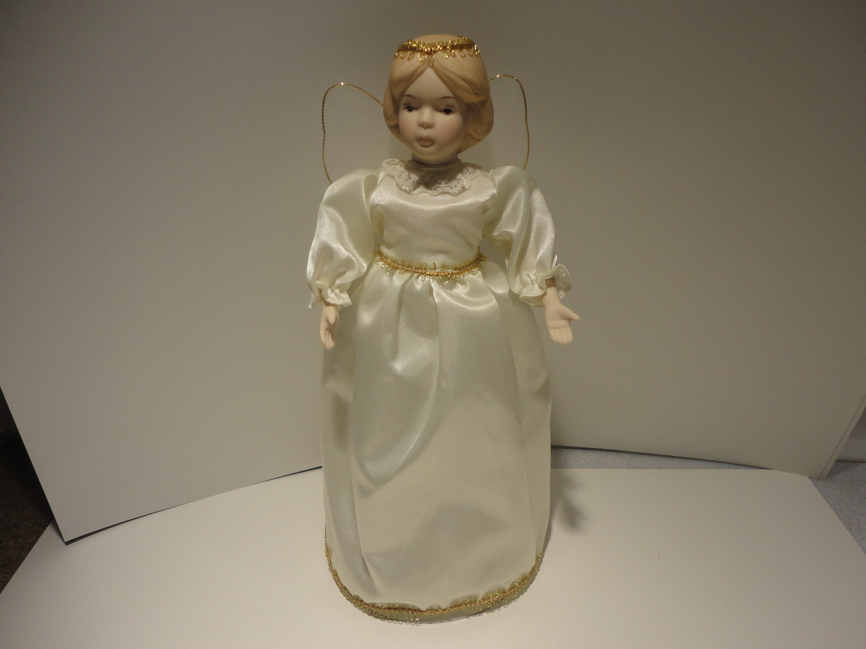 Avon Snow Angel Tree Topper Doll collectible Avon Angel Christmas