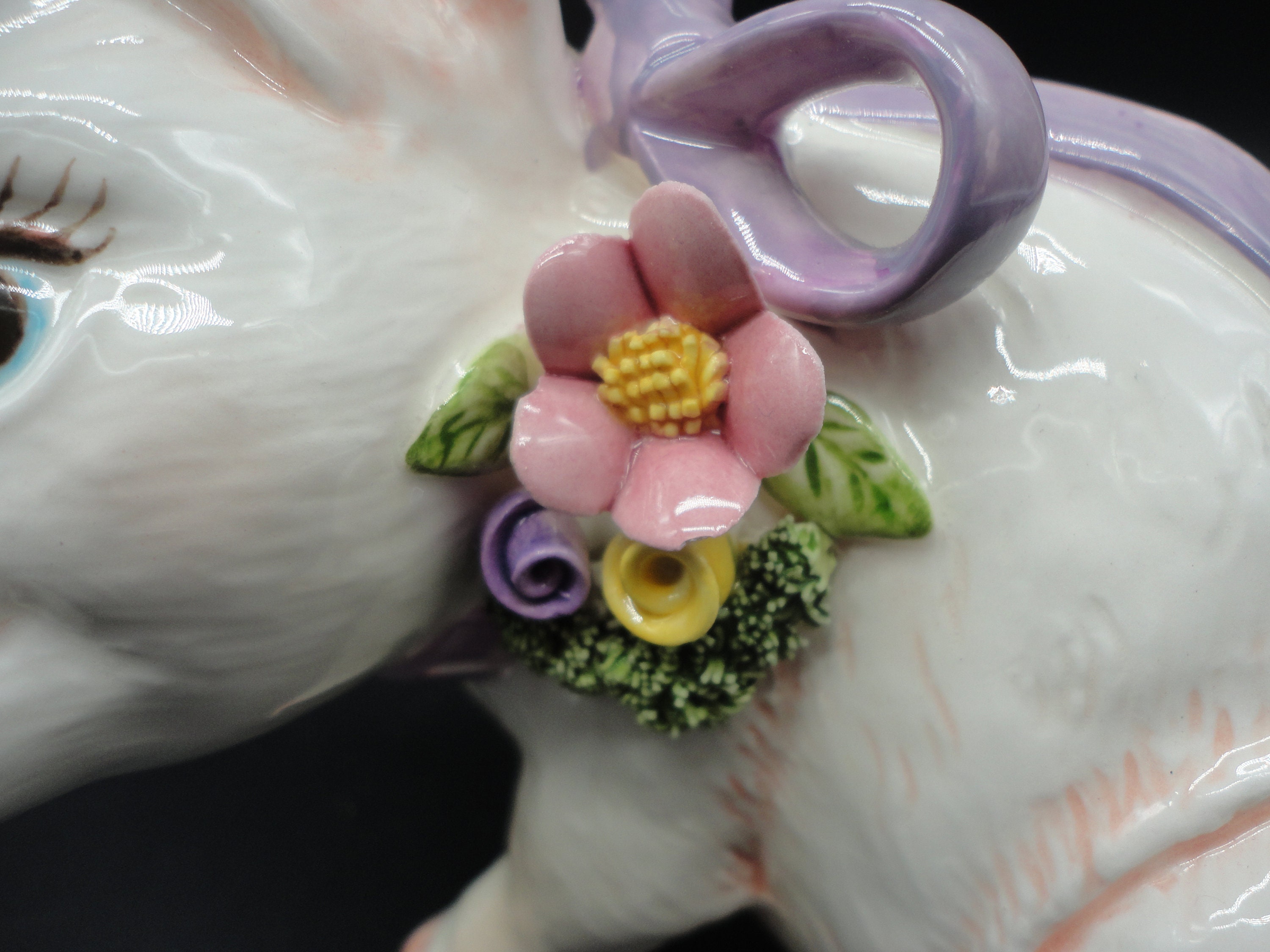 Lefton Porcelain Pig Figurine Made in Sri Lanka,collectible Lefton Porcelain Pig Figurine Made in Sri Lanka,collectible