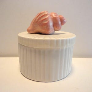 Fitz and Floyd Shell Trinket Box made in Japan,Collectible Fitz and Floyd Shell Trinket Box,Vintage Fitz and Floyd Shell Trinket Box