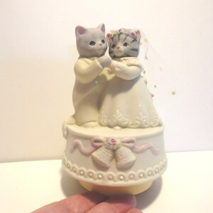 Schmid Kitty Cucumber Bride and Groom Music Box,Collectible Schmid Kitty Cucumber Bride and Groom Music Box,Vintage Kitty Cucumber Music Box
