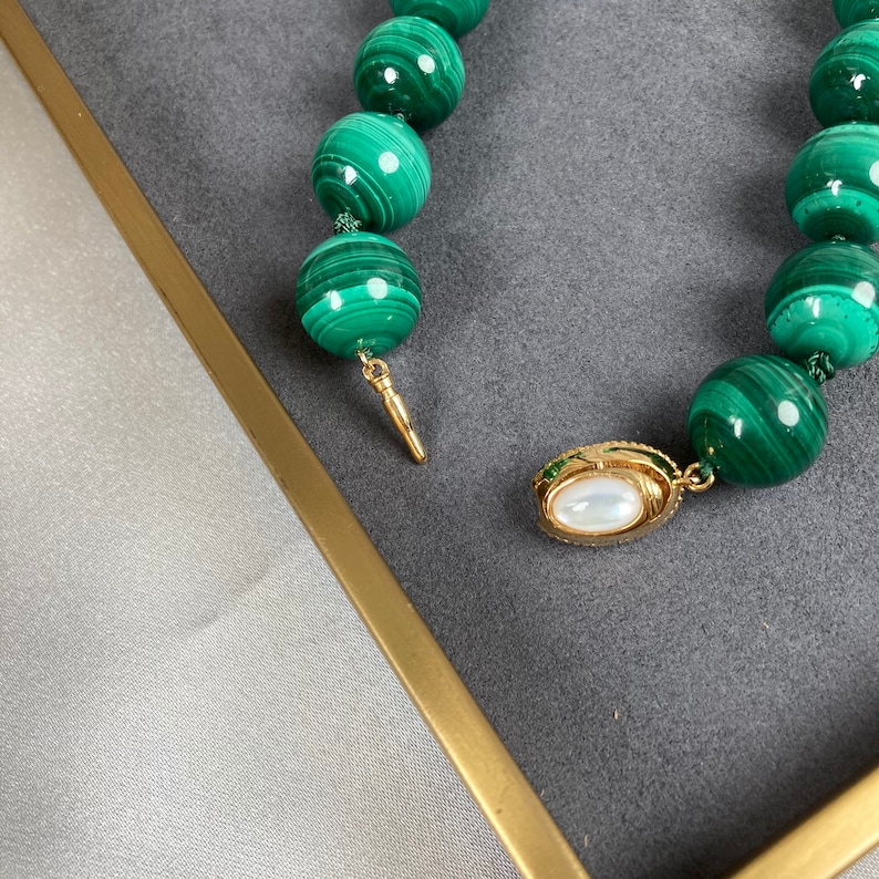 Luxe Natuurlijke Groene Malachite stenen ketting met vergulde Vermeil Sterling Silver Clasp Malachite ketting afbeelding 6