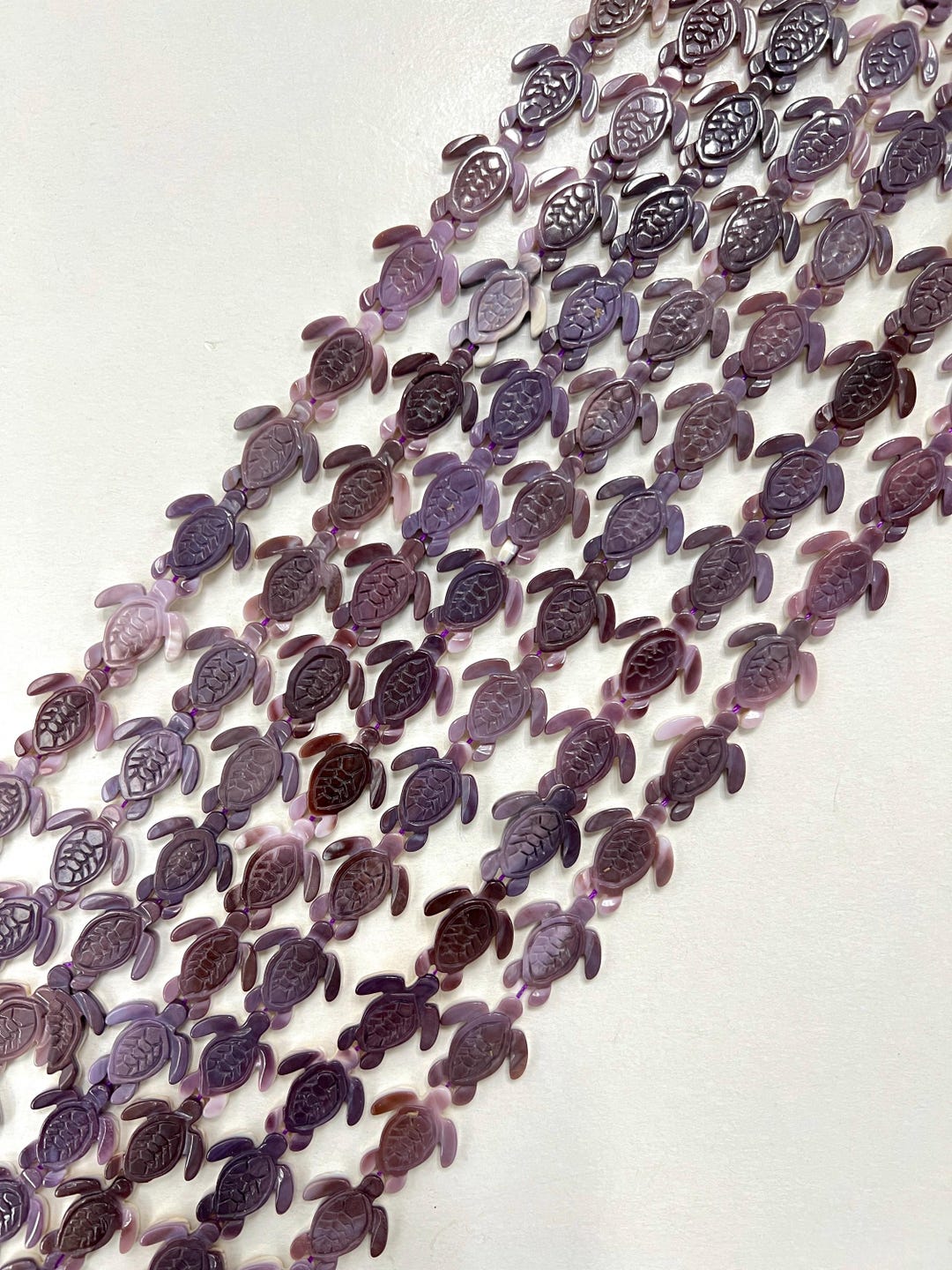 16-inch Oceanic Turtle-shaped Purple Wampum Shell Beads – Natural ...
