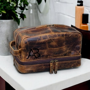 Personalisiertes Leder Dopp Kit, Kulturtasche aus Leder für Herren, Groomsmen Geschenk, Kulturtasche für Herren, Kosmetiktasche, Leder Reisetasche, Geschenk für ihn