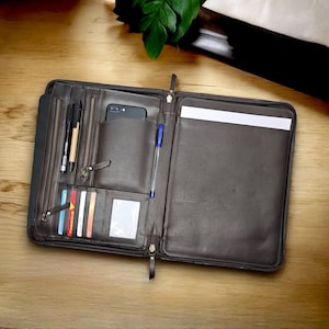 Leather padfolio Professional portfolio Business Executive Zippered padfolio portfolio Padfolio with tablet holder Document organizer Padfolio with notepad Legal Business organizer Interview padfolio Travel Corporate Slim Personalized portfolio