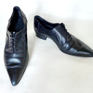 Mens black leather pointed winklepicker shoes top