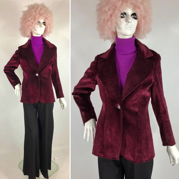 Vintage 60s 1970s chenille velvet carpet blazer // cello lapels // garnet // blood red // goth // vamp