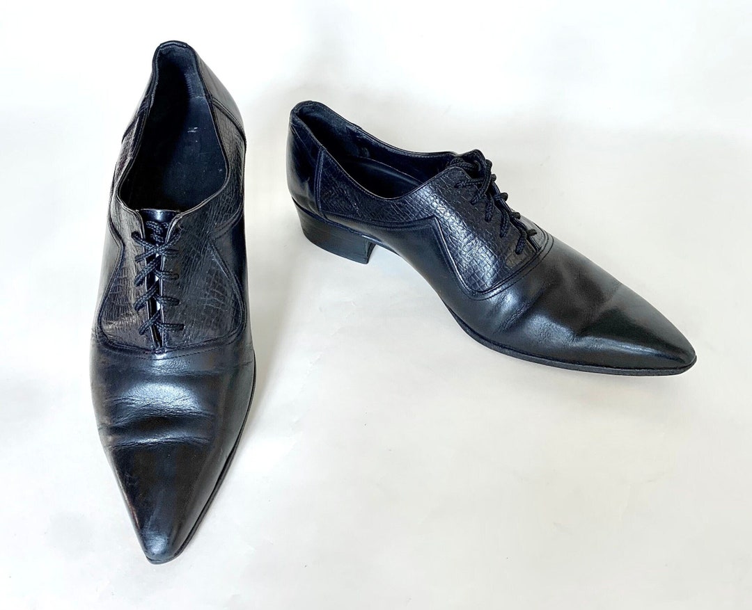 Vintage 1960s Lace up Leather MOD Shoes / Winkle Picker Pointed Toe