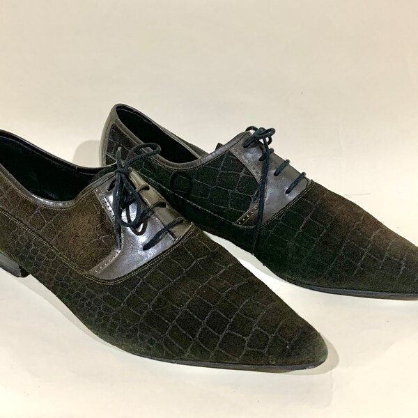 ULTIMATE Vintage 1960s Lace Up Olive Suede Leather MOD shoes / Winkle Picker Pointed Toe / Beat Club / Dandy Mods