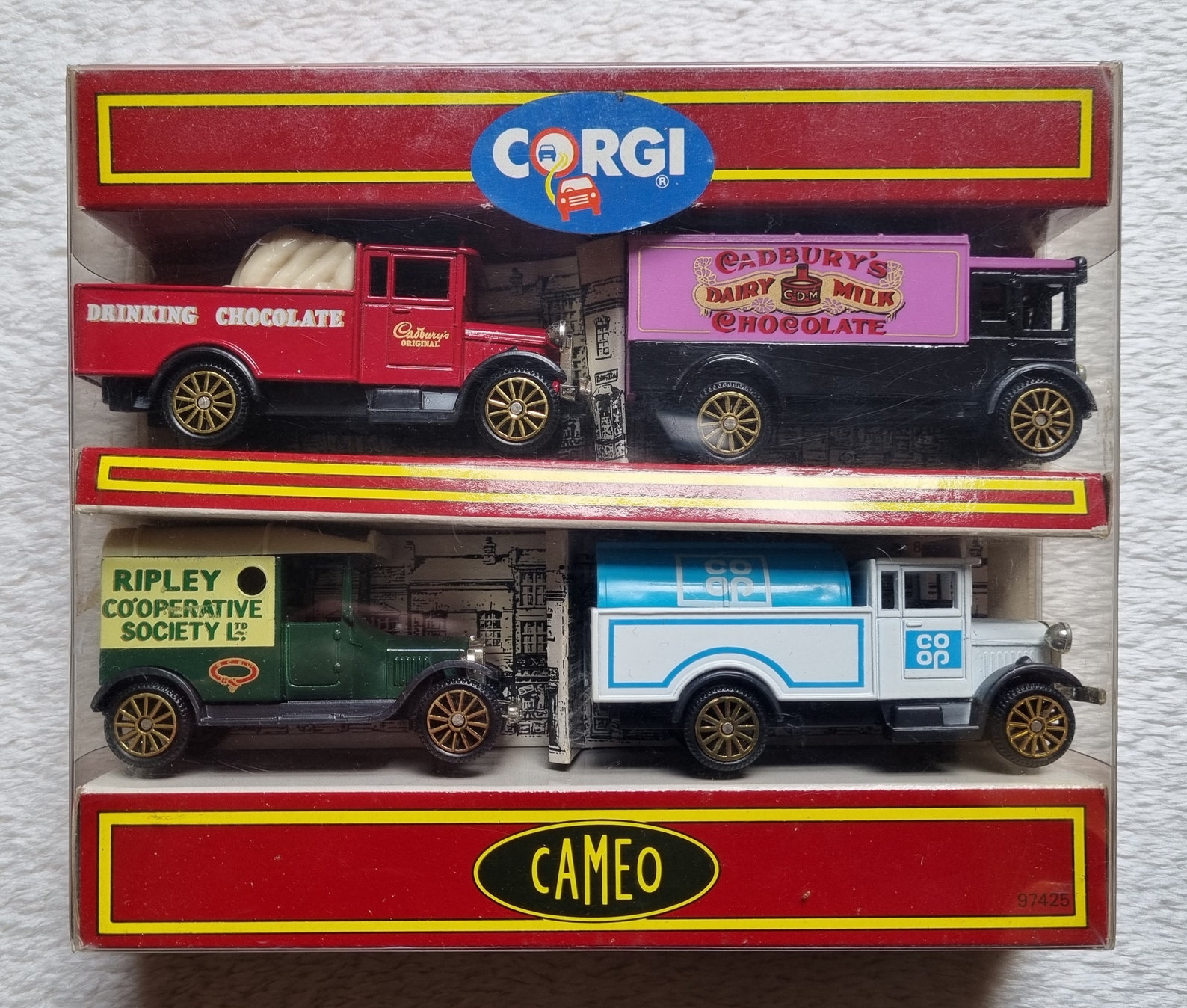 Toys Vintage Cameo Box Set Cadburys Chocolate Co Operative