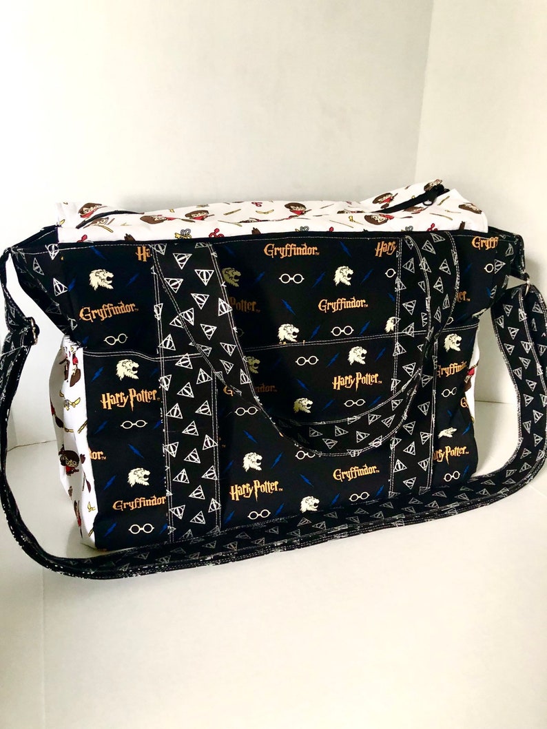 Diaper Bag 10 Pockets Zipper Closure Messenger Bag Extra Large Diaper Bag Adjustable Strap Harry Potter