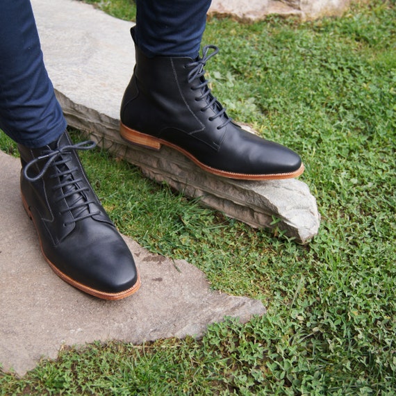 black boot shoes mens