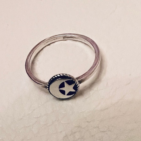 Crescent & Star Ring ~ Size 6