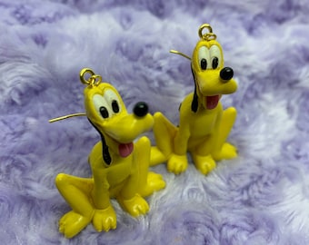 Pluto geïnspireerd oorbellen