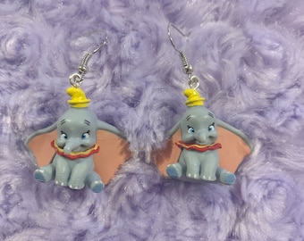 Pendientes inspirados en Dumbo